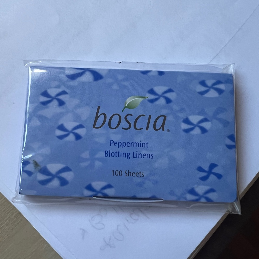 Boscia  Peppermint Blotting Linens  100 count- NIP